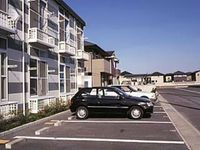 レオパレスシャルマン 駐車場