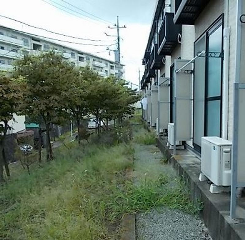 レオパレス第６ひかりハイツ 庭