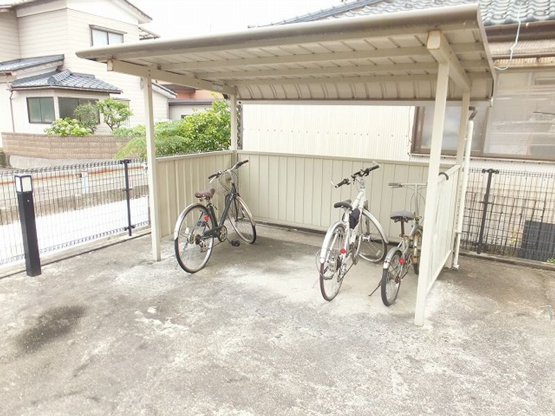 レオパレスアラベスクＢ 共用部分