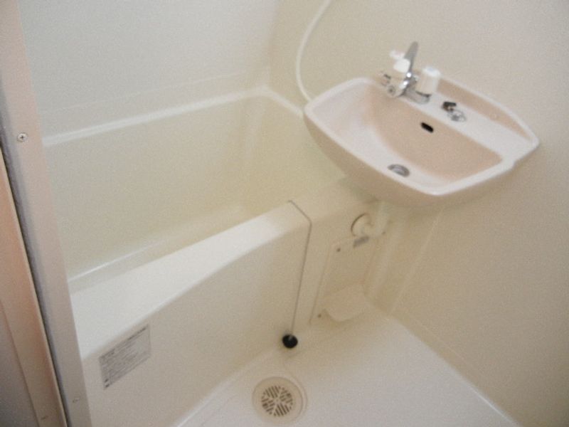 LEONEXT Best Place Bathroom