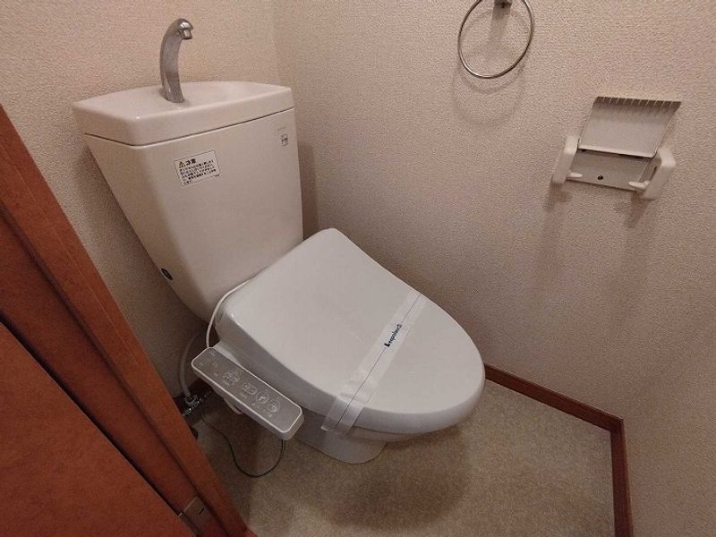 レオパレスシャンテＣ トイレ