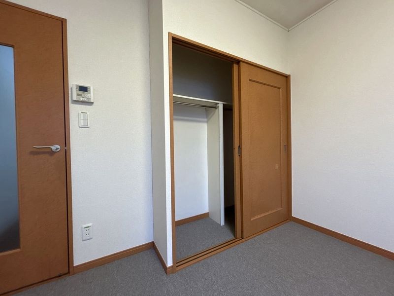 レオパレスローズ 収納