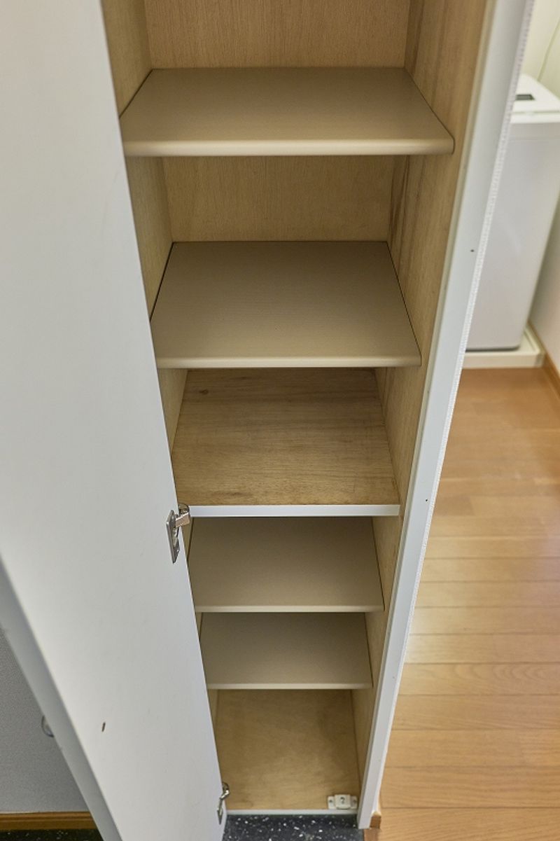 レオパレスプレシオッサ 収納