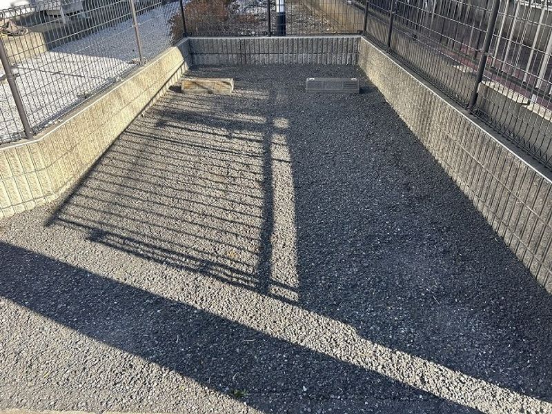 レオパレスエターナル 駐車場