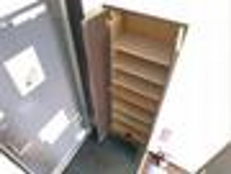 LEONEXT Naha Nishi Kouko Mae 储物空间