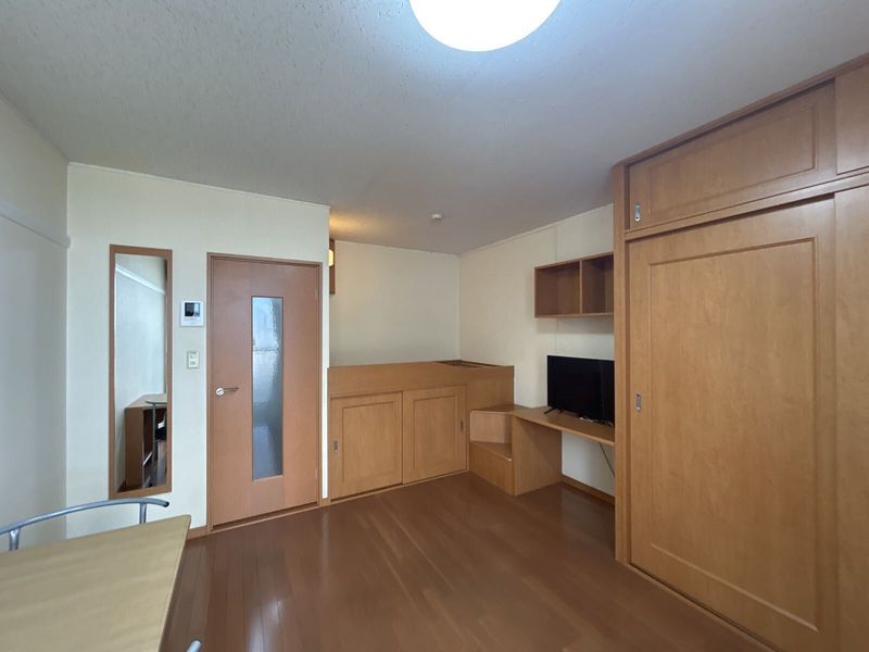 レオパレスボヌール 居間