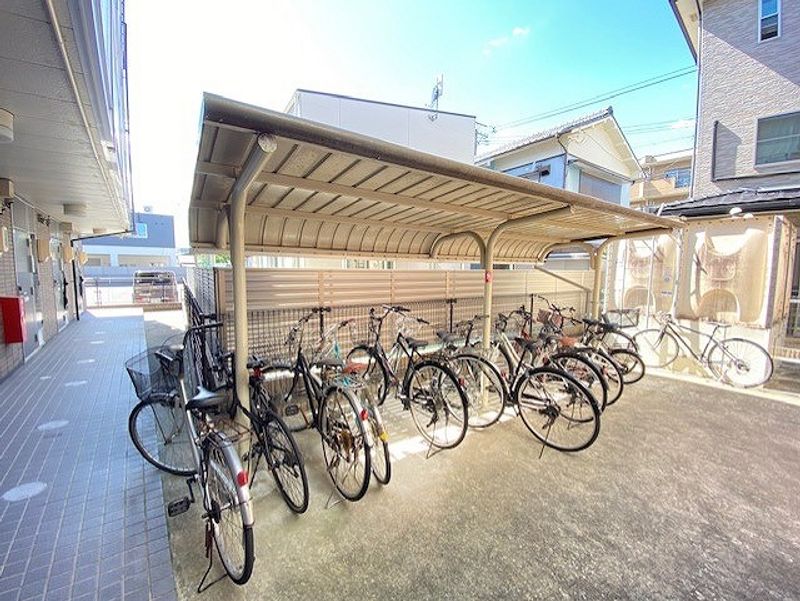 レオパレスサザンクロス海老塚 共用部分