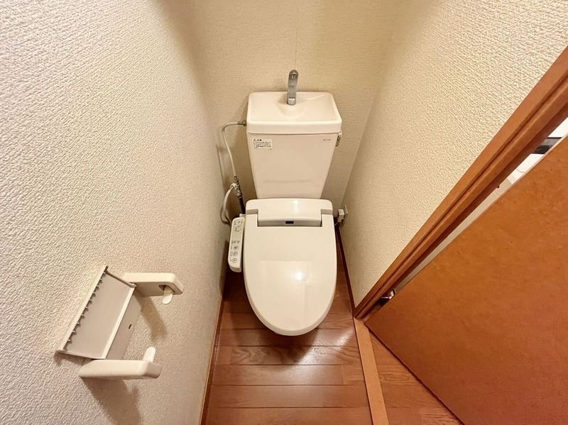 レオパレスタカネ．台 トイレ