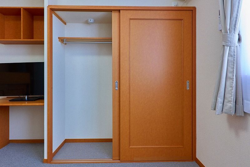 レオパレスたんぽぽ 収納
