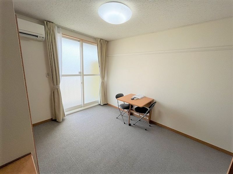 レオパレスメルツェⅡ 寝室