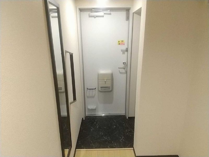 クレイノアーカス 玄関