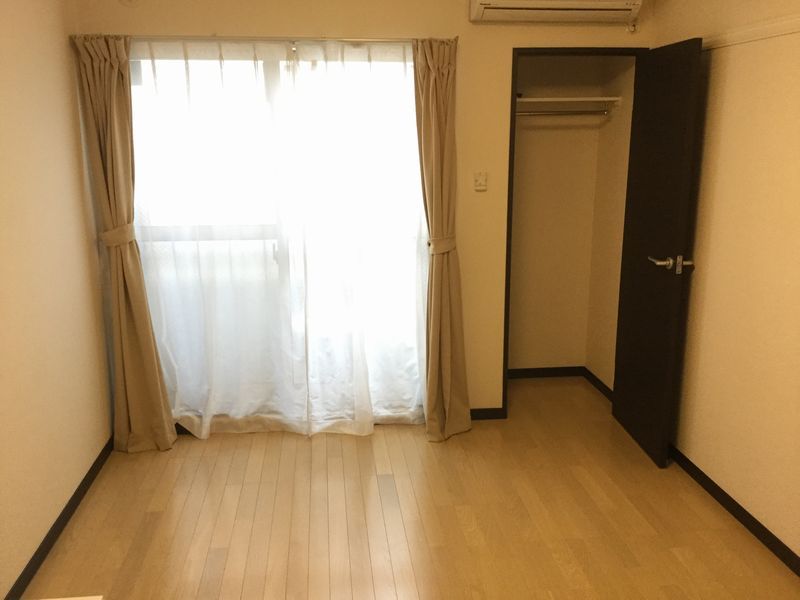 レオネクストしんどう 収納