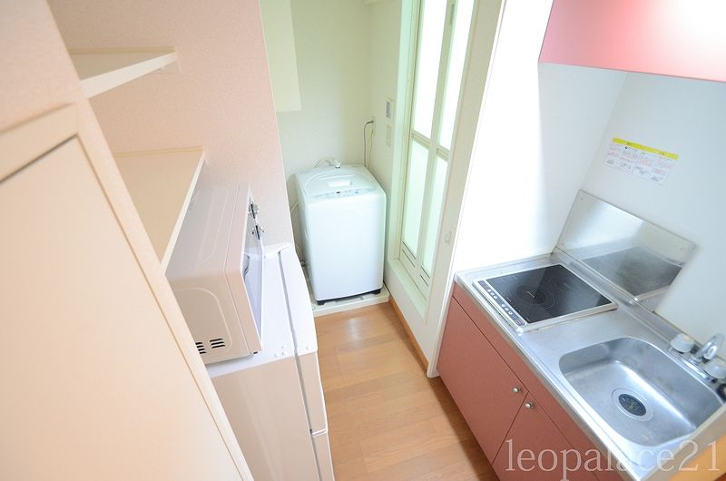 レオパレスＢｅｌｆｏｒｔ　住吉 キッチン