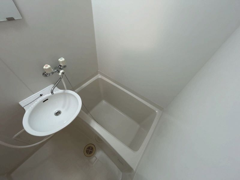 leopalace Miwano Park Bathroom