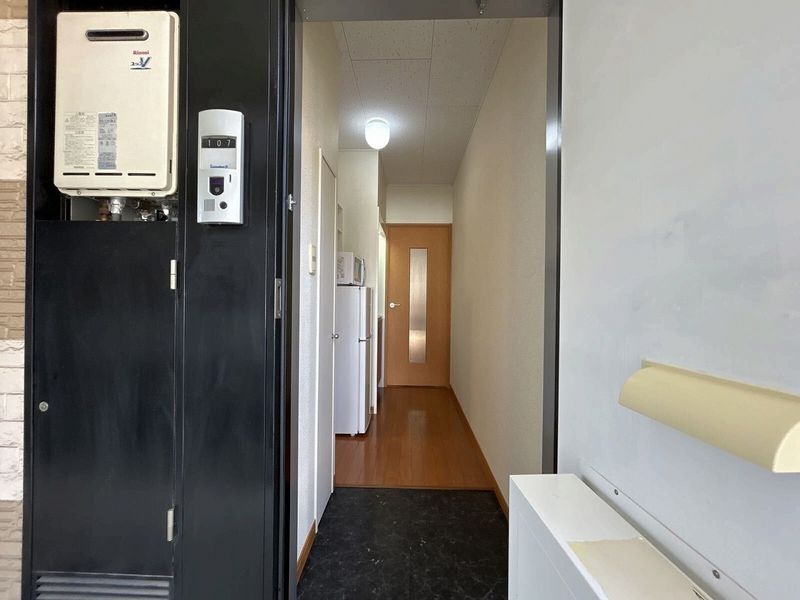 レオパレスセゾン 玄関