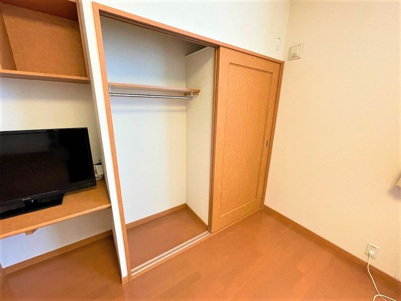 レオパレスＰｉｎｅＢｅａｃｈ 収納