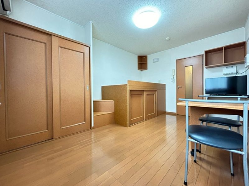 レオパレス並木 居間
