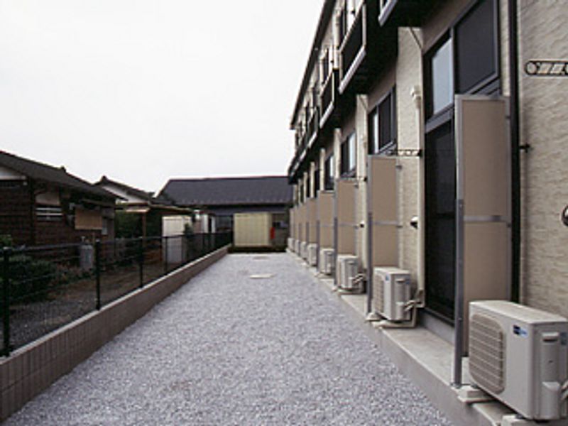 レオパレス小荷田２ バルコニー