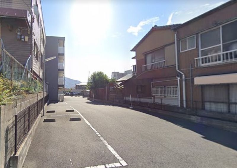 レオパレス萩崎 駐車場