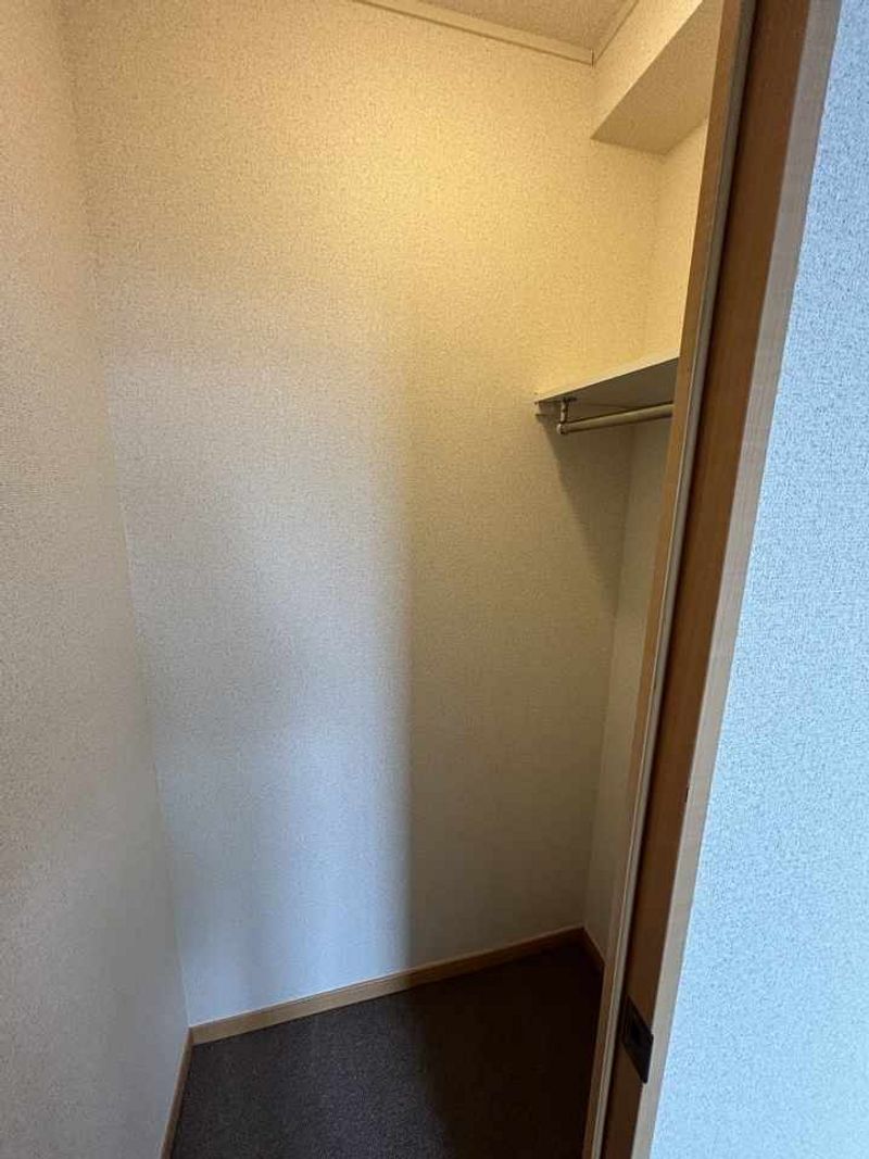 レオパレスグランドコート 収納