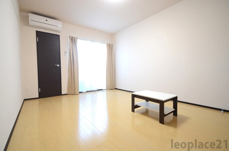 CLEINO Himeji Tamade II 거실