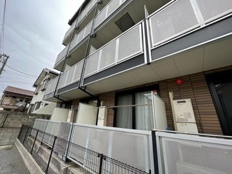 レオパレスグリーン　サカエ バルコニー