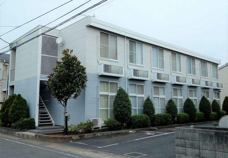 レオパレスリバーハイム三郷 外観