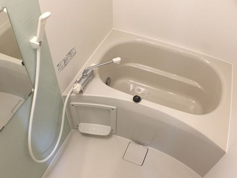 CLEINO Bianca Phòng tắm