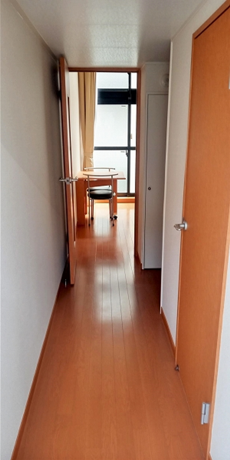 レオパレス都留 玄関