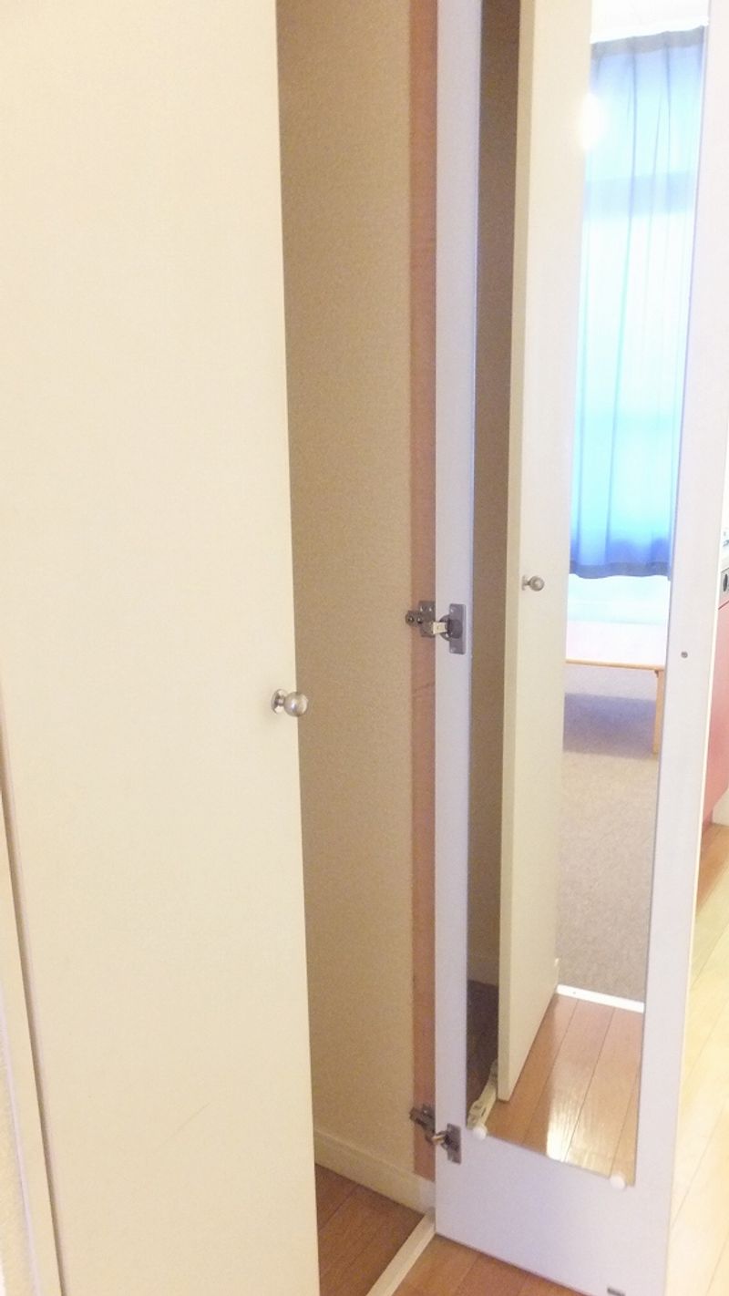 レオパレスグランシャリオ 収納