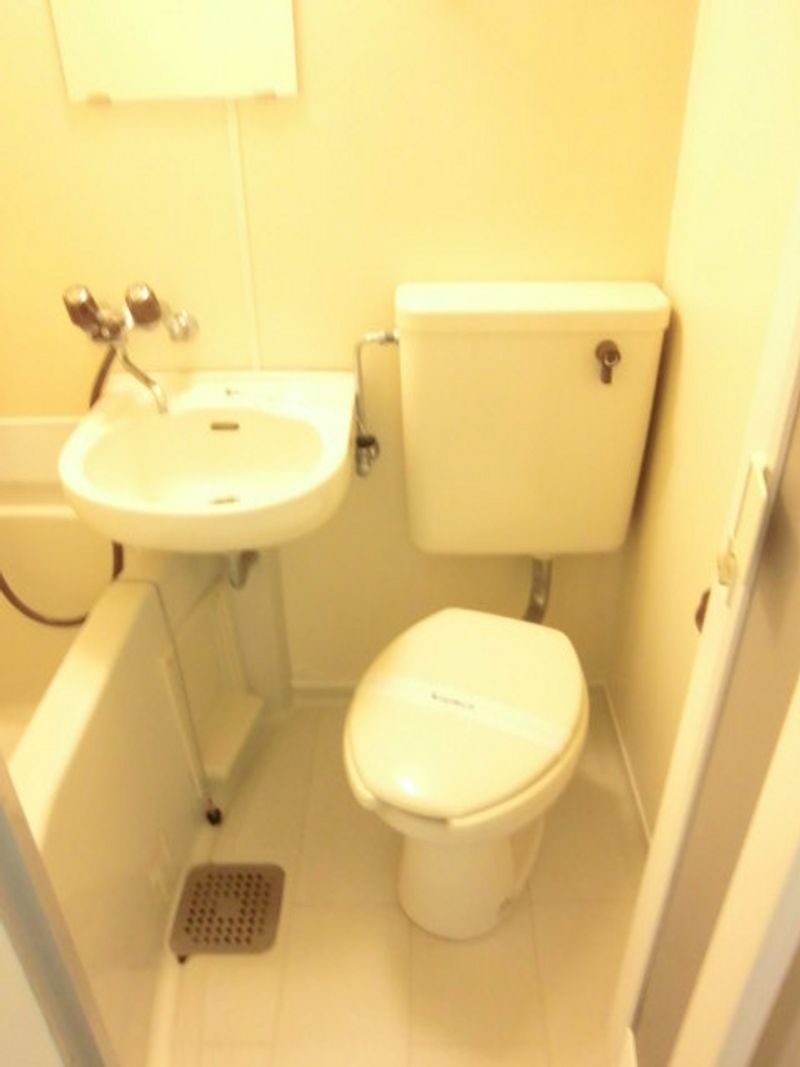leopalace Akabane Part1 Toilet