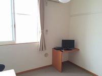 レオパレス司 居間