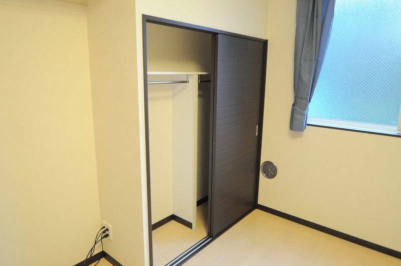 レオネクストエスポワール松橋 収納