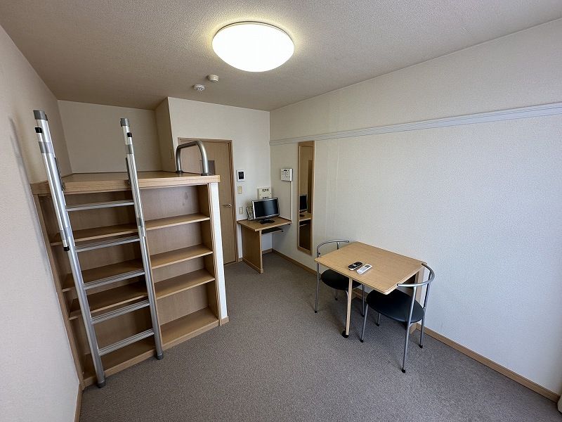 レオパレスプリメロ 寝室