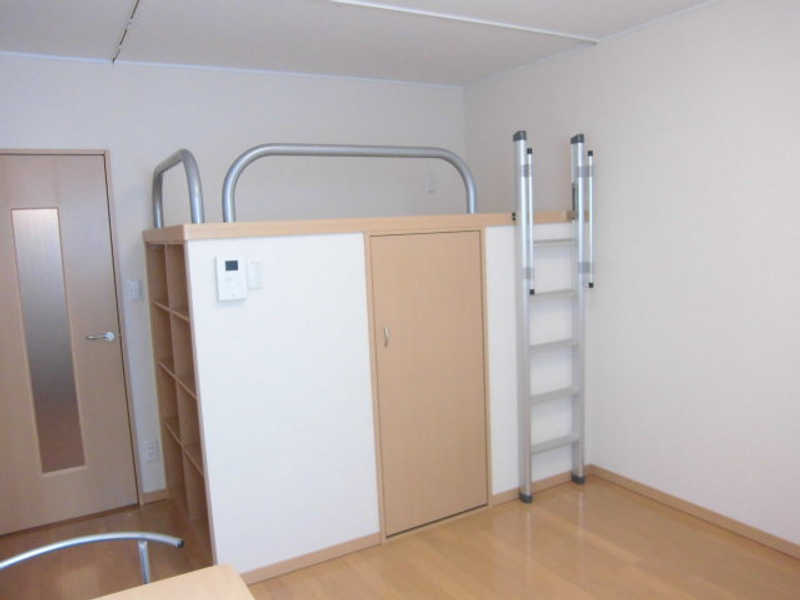 レオネクスト雅 居間