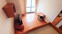 レオパレスシャンテ 居間