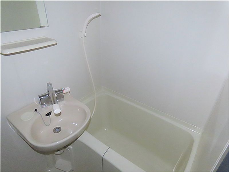 leopalace Blossom Tokida Bathroom