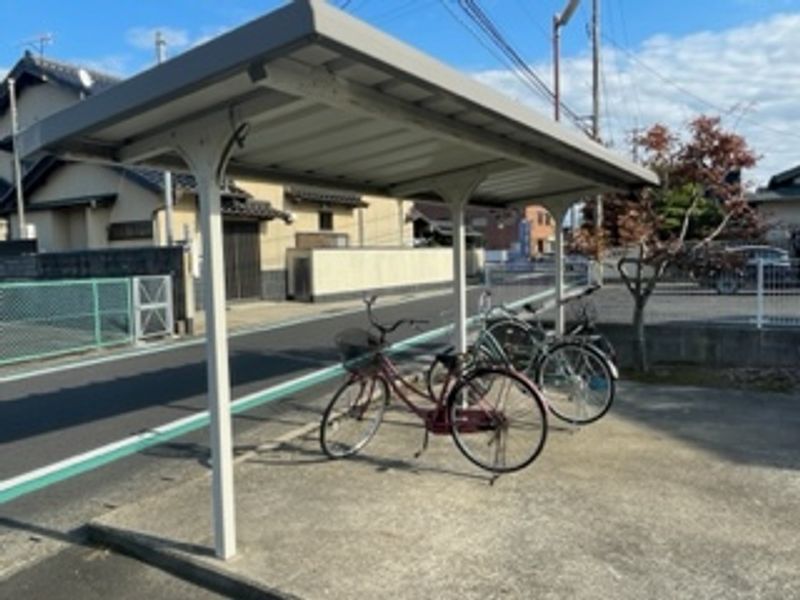 クレイノはなみずきⅡ 駐車場