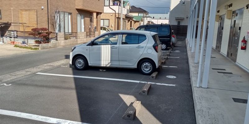 レオパレスＹ　ハーモニー 駐車場