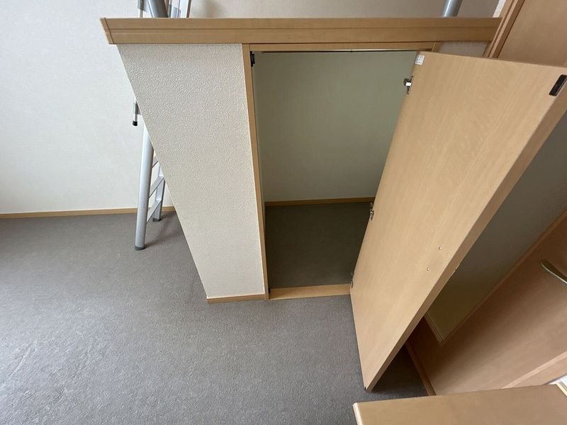レオパレスアルテア日進 収納