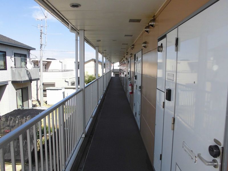 レオパレス福島北 エントランス