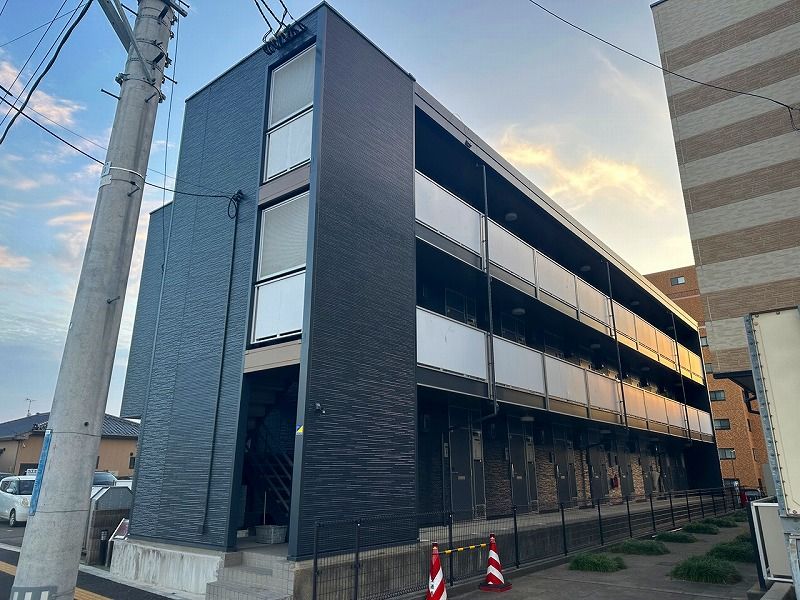 レオパレスリバティ 外観