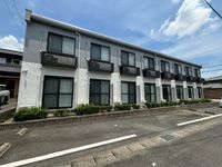 レオパレスコスモ平井 駐車場