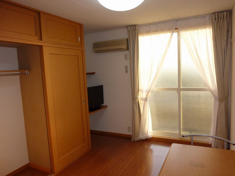 レオパレスボヌールちはら 居間