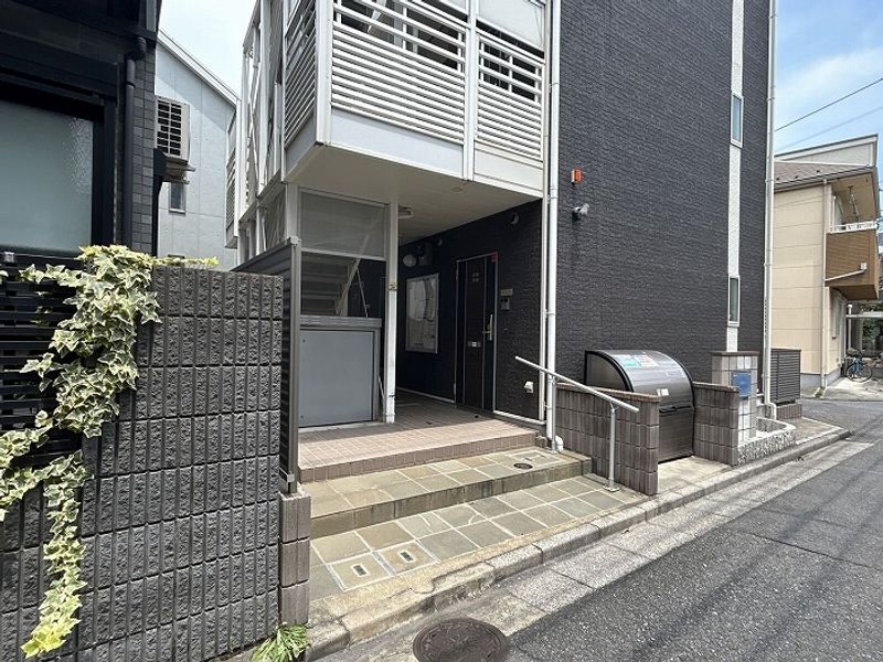 レオネクストブラウンハイツ エントランス