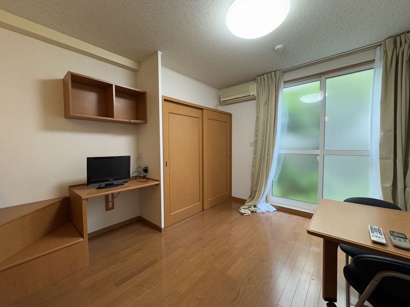 レオパレス待夢 居間