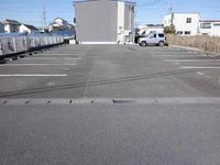 レオパレスプラージュ 駐車場