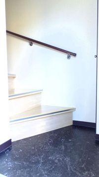 LEONEXT Charmant Entrance