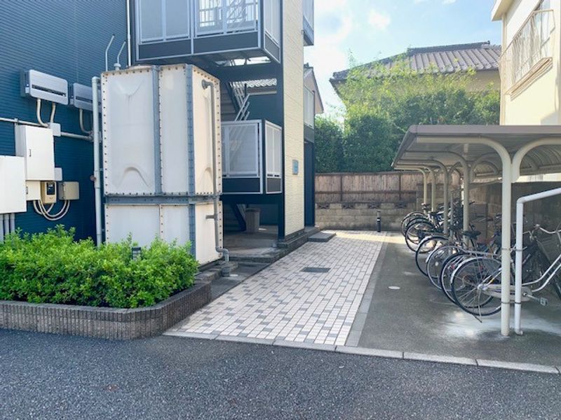 レオパレスボヌール久喜 エントランス