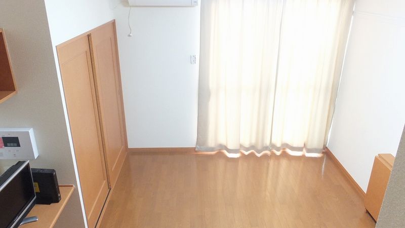 レオパレスサカサガワ 居間